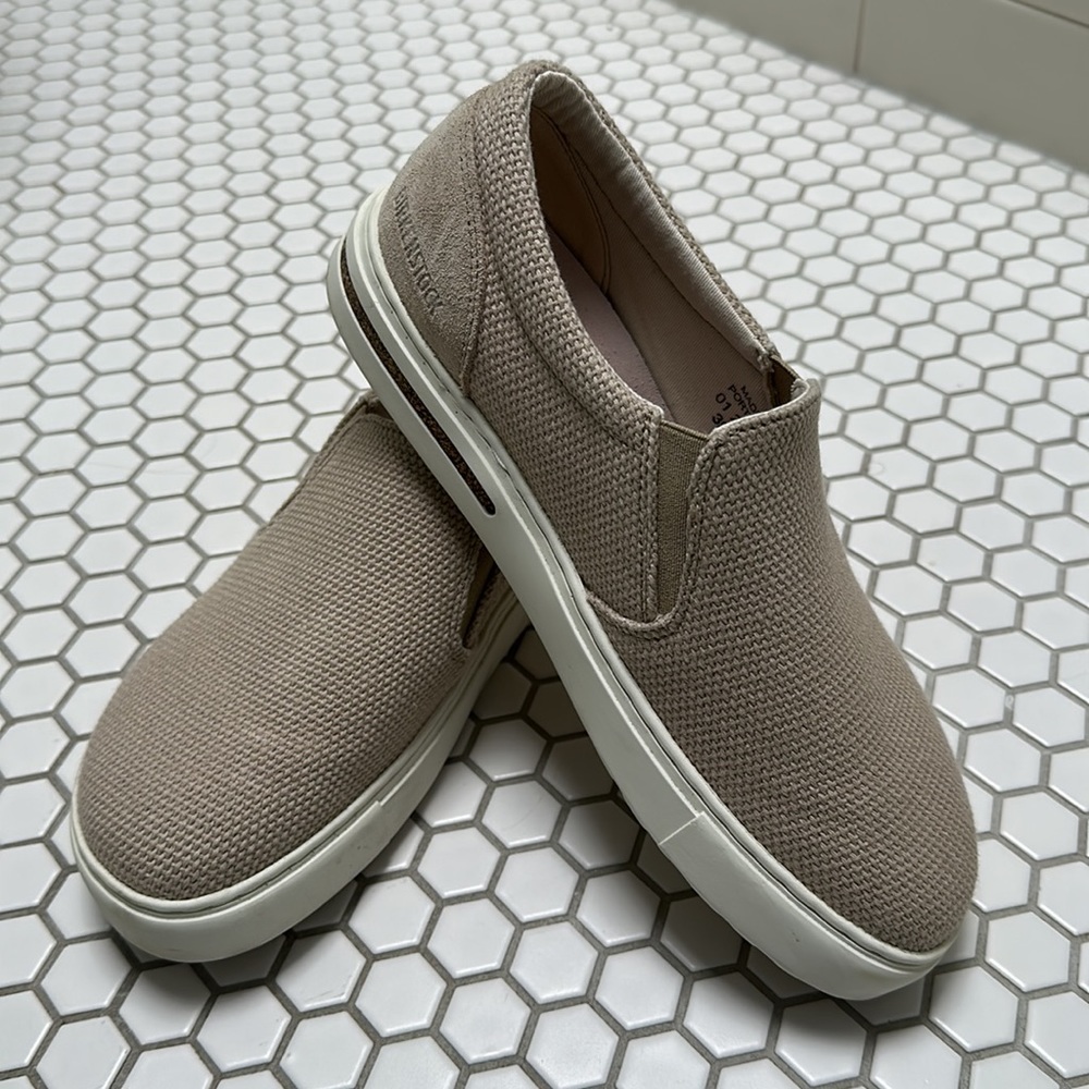BIRKENSTOCK OSWEGO. Worn twice!